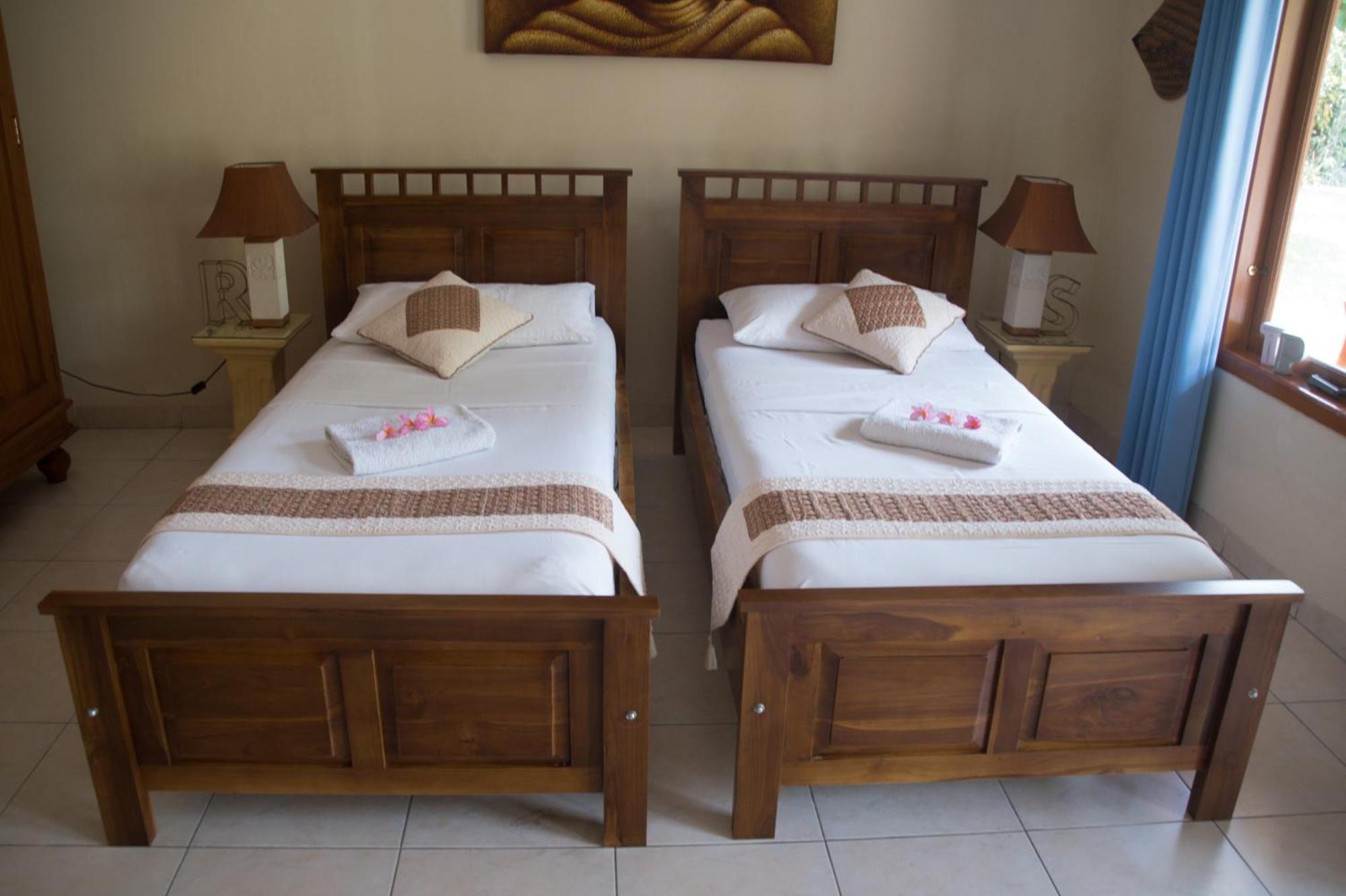 Guesthouse Rumah Senang Kalibaru Zewnętrze zdjęcie