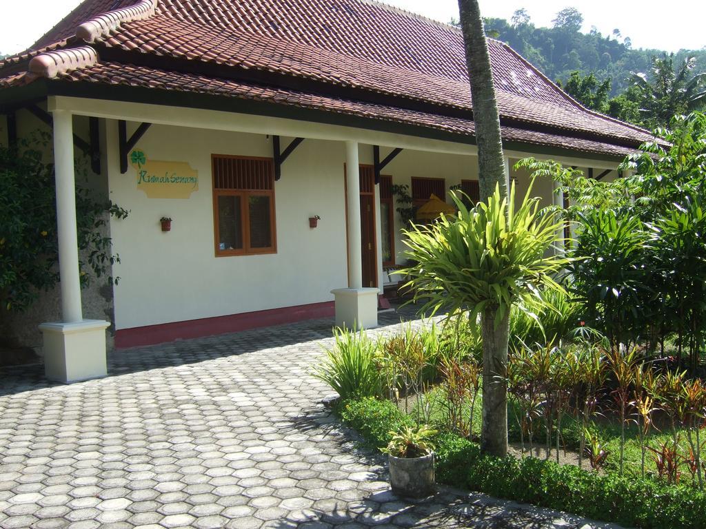 Guesthouse Rumah Senang Kalibaru Zewnętrze zdjęcie