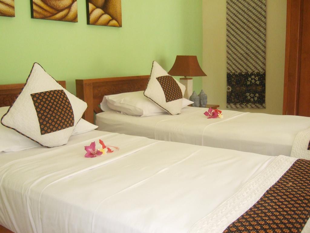 Guesthouse Rumah Senang Kalibaru Zewnętrze zdjęcie