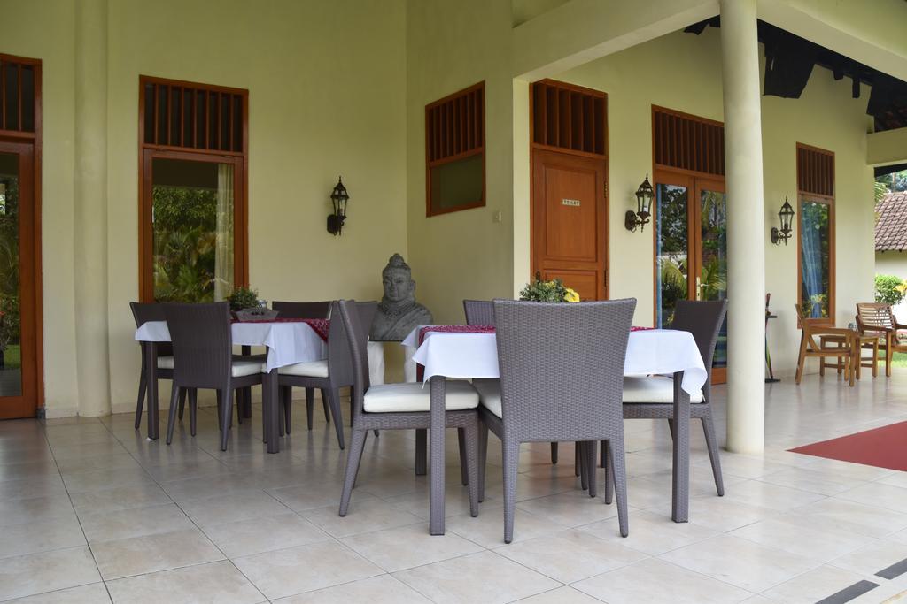 Guesthouse Rumah Senang Kalibaru Zewnętrze zdjęcie