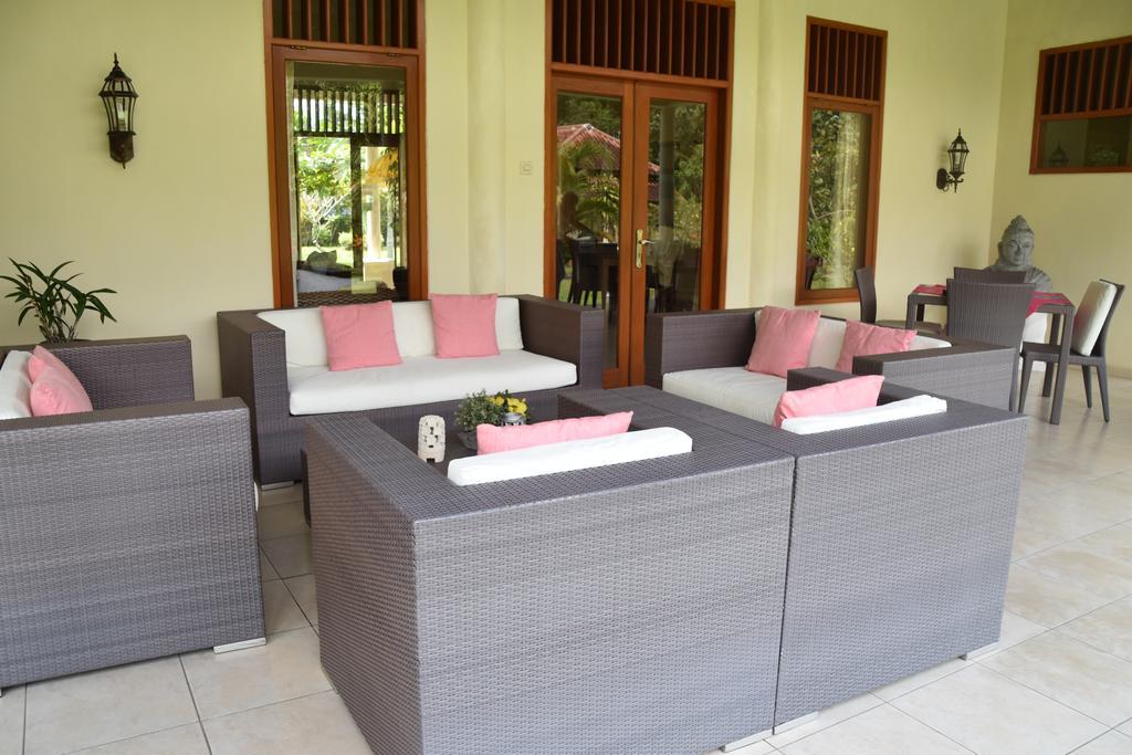 Guesthouse Rumah Senang Kalibaru Zewnętrze zdjęcie